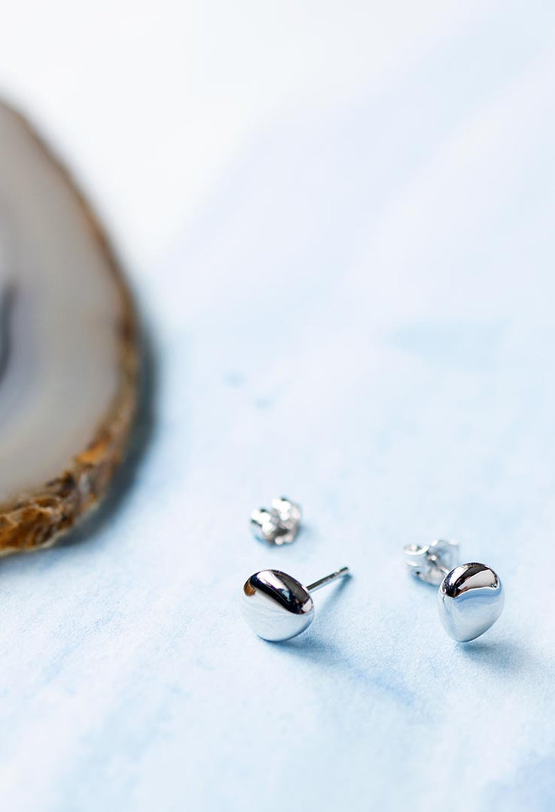 Kit Heath Coast Pebbles Small Stud Earrings in Silver