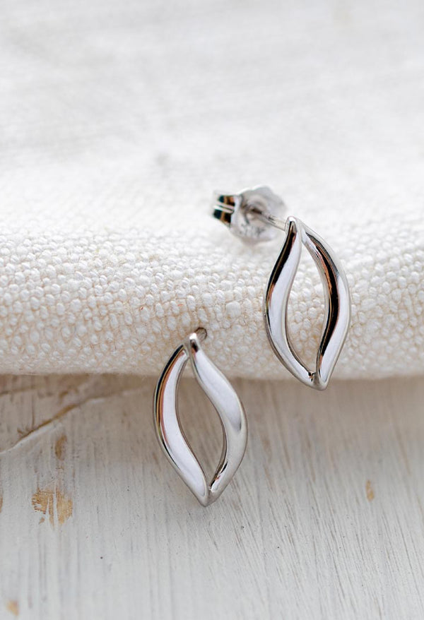 Kit Heath Entwine Twine Link Stud Earrings in Silver