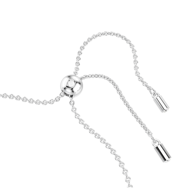Close-up of the adjustable rhodium-plated chain closure on the Swarovski Matrix bangle. Adjust for a perfect, comfortable