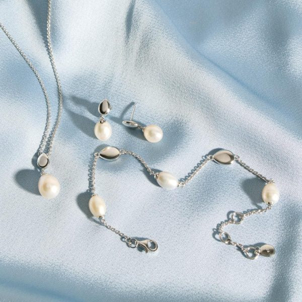 Kit Heath Coast Pebble Pearl Bracelet in Silver