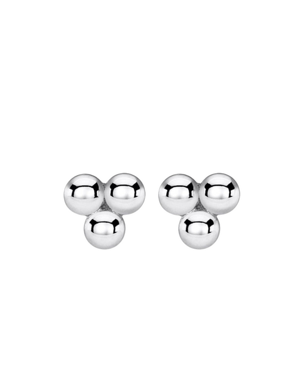 Sterling silver ball stud earrings by Thomas Sabo, featuring a cloverleaf design. Minimalist and elegant jewelry.