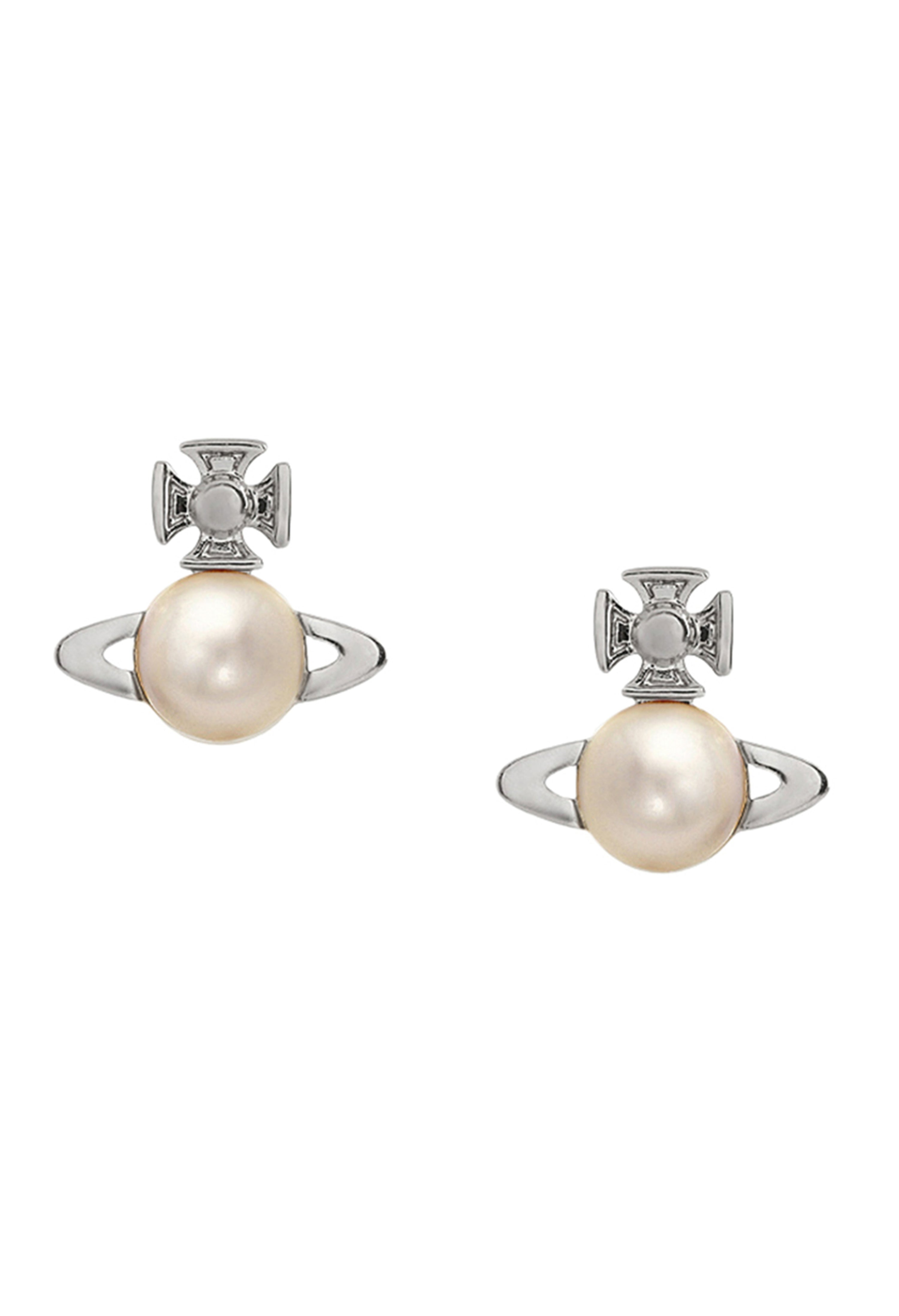 Vivienne Westwood Cream Pearl Balbina Earrings